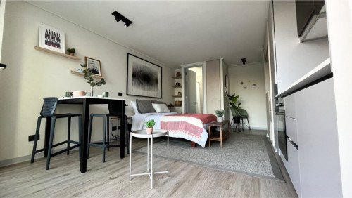 Los Avellanos 2551 - Studio